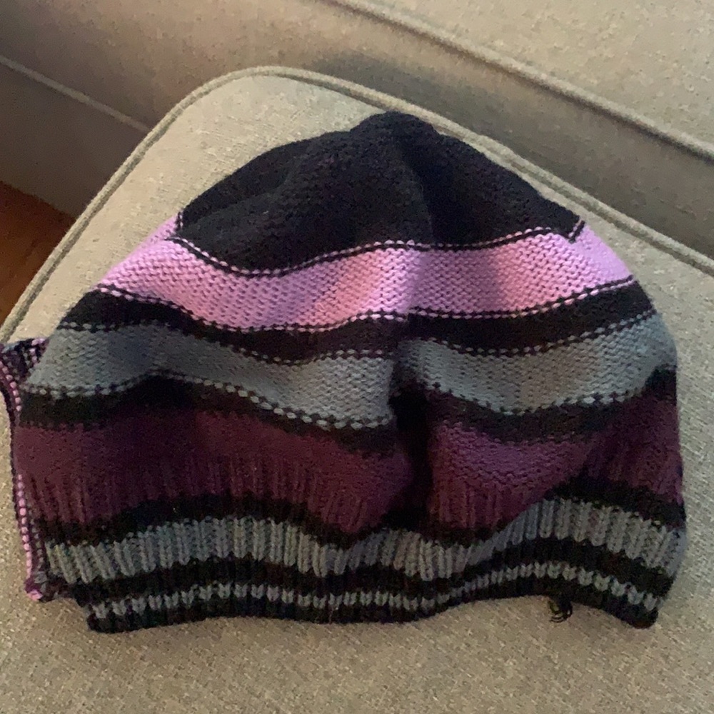 Sherel’s Hat - Picture 4 of 7